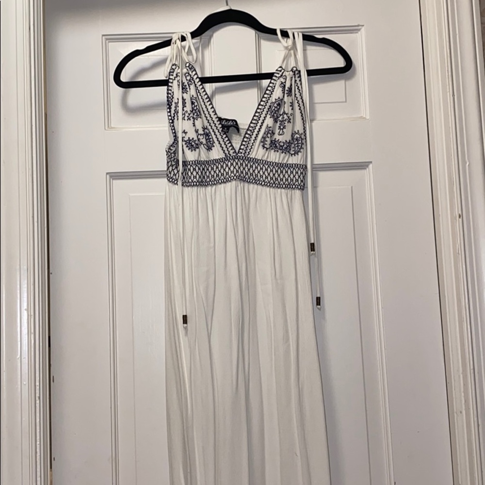WORN ONE TIME FOR 1 hour WHITE MAXI DRESS